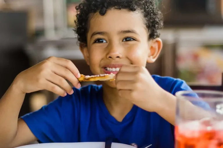Child enjoying a Family Foodie Tour